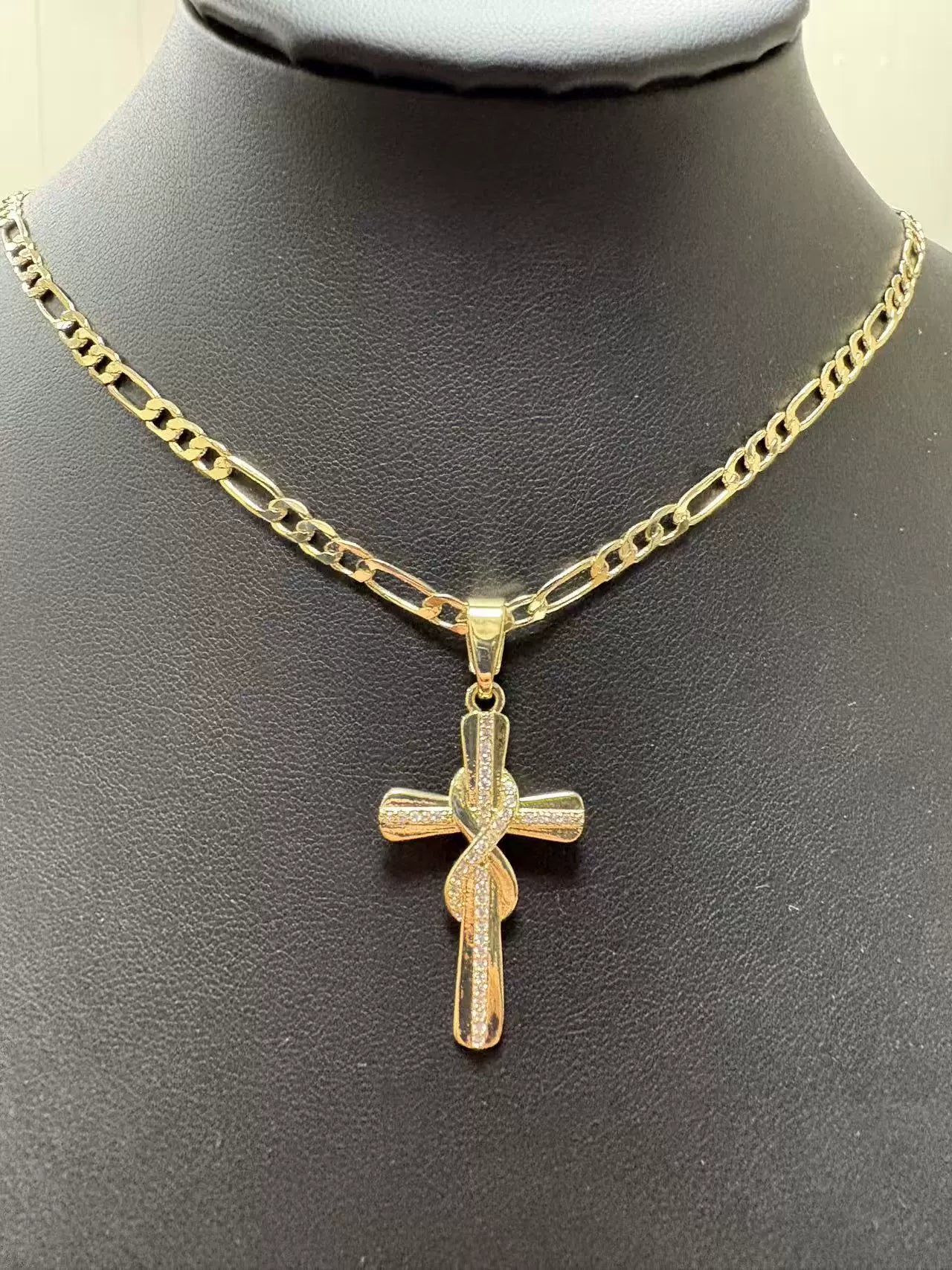 📢📢Women's Sparkling Twisted Knot Cross Pendant Necklace✝️📿