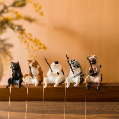 Hand-Painted Mini Cat Desk Figurines - Set of 5 Cute Cartoon Kitty Com