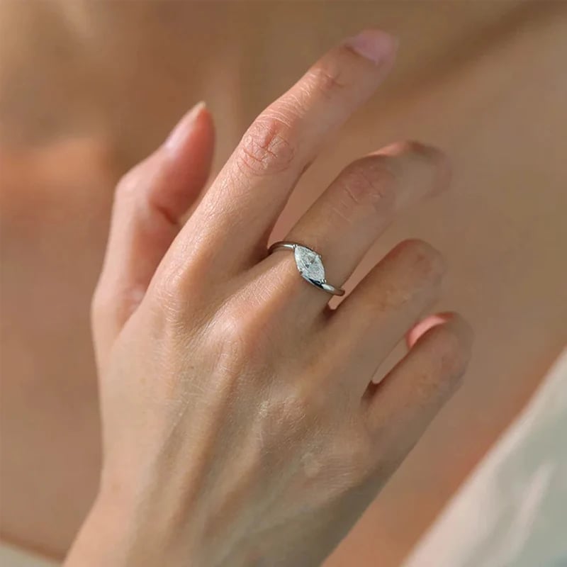 💞 Radiant Marquise Ring – Elegant ✨
