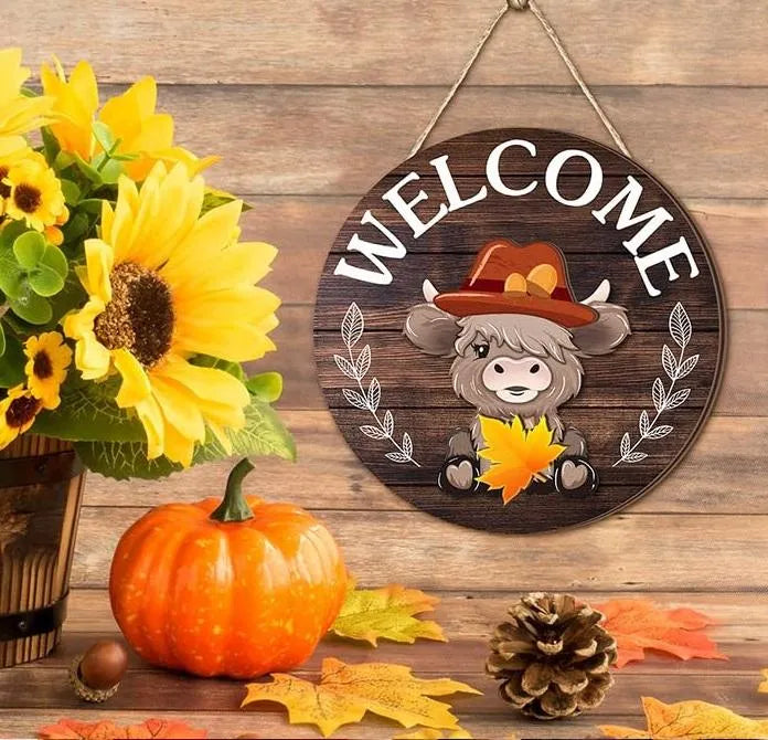 🐮 35-Piece Interchangeable Highland Cow Welcome Sign – Seasonal Magnetic Door Decor