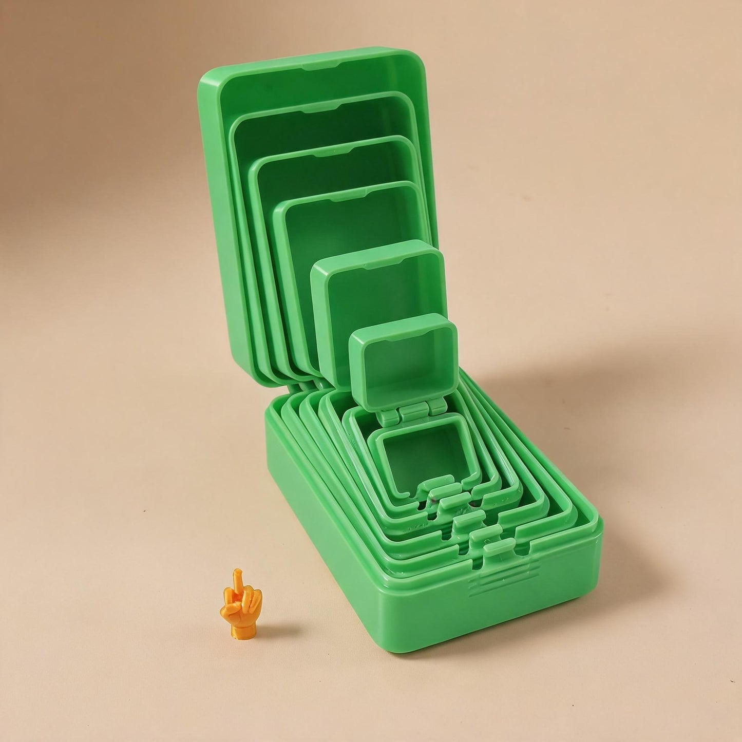 🖕Nested Middle Finger Prank Gift Box, 6-Layer Never Ending Surprise Gag Box