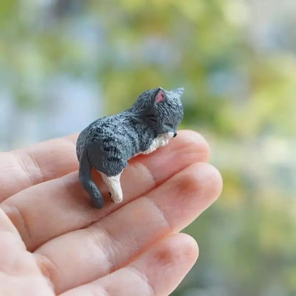 Hand-Painted Mini Cat Desk Figurines - Set of 5 Cute Cartoon Kitty Com