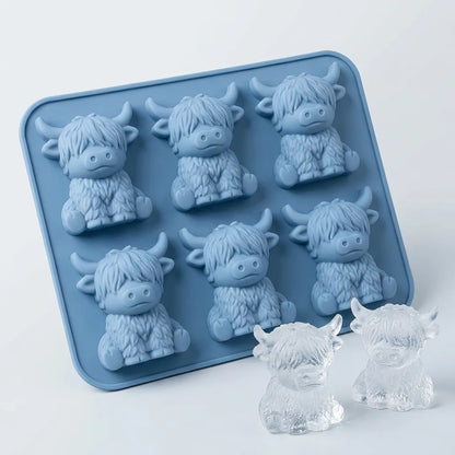 🐮 Mini Highland Cow Ice Cube & Dessert Mold 🧊🍪(2 PCS)